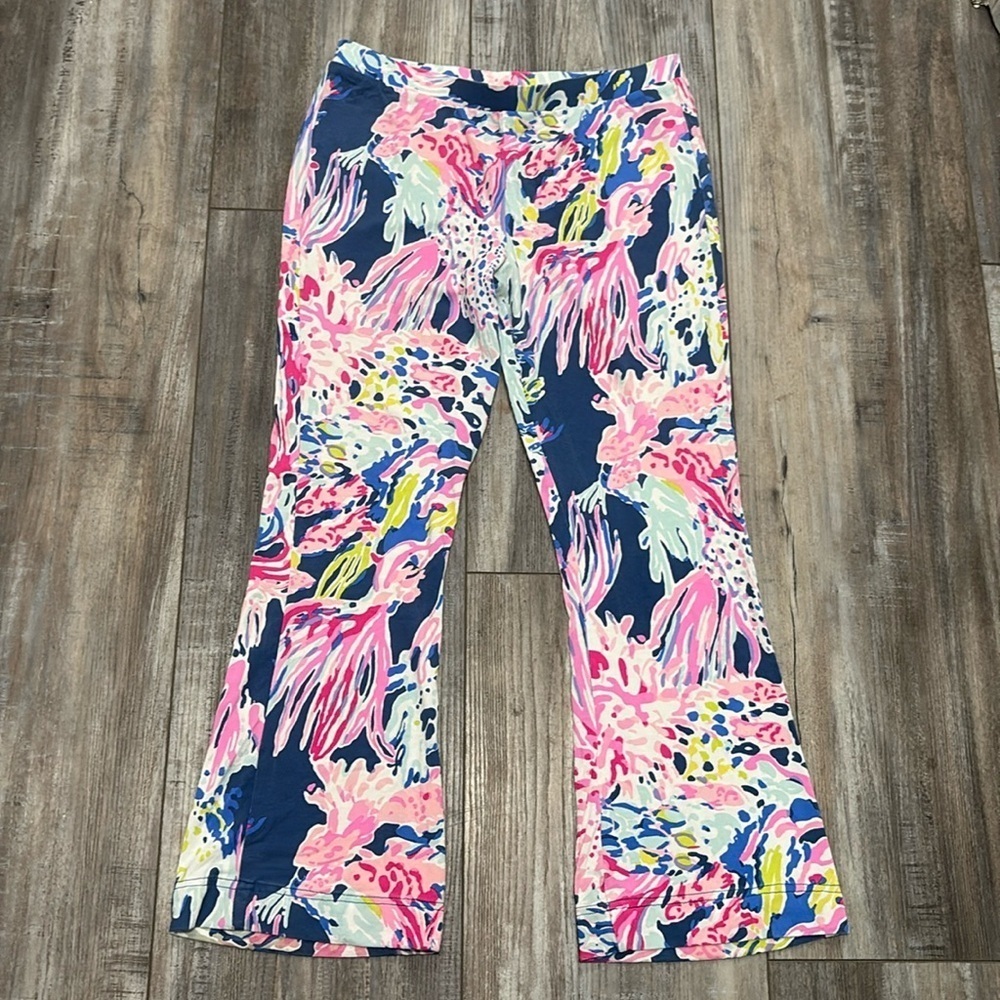Lilly Pulitzer Tola Flare Pants Sunken
Treasure pink blue print XL
